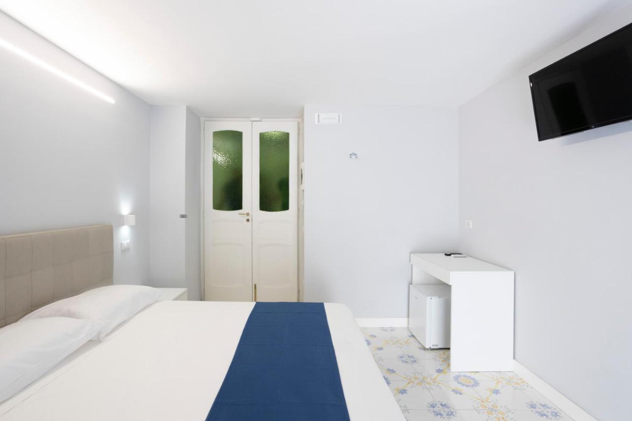 La Chambre Duomo Neapol Zewnętrze zdjęcie
