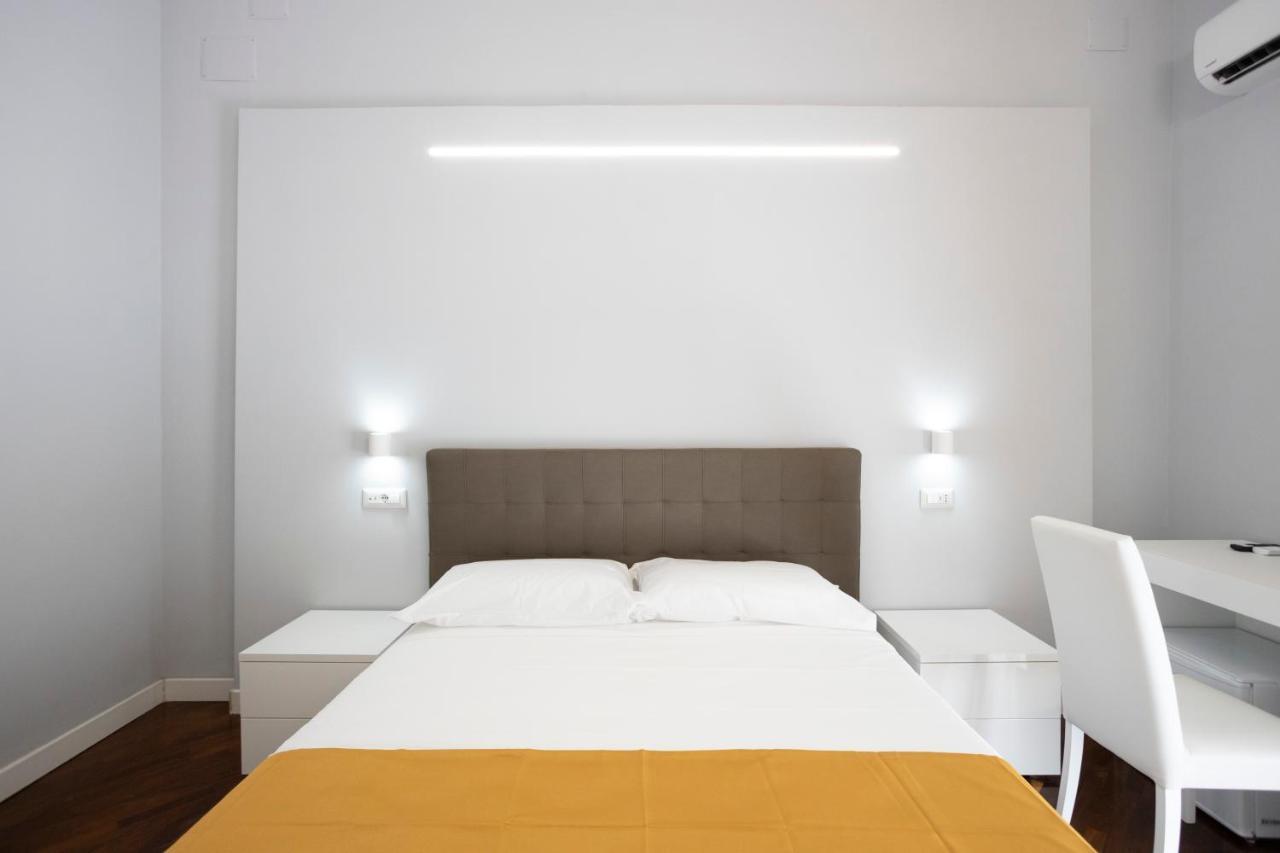 La Chambre Duomo Neapol Zewnętrze zdjęcie