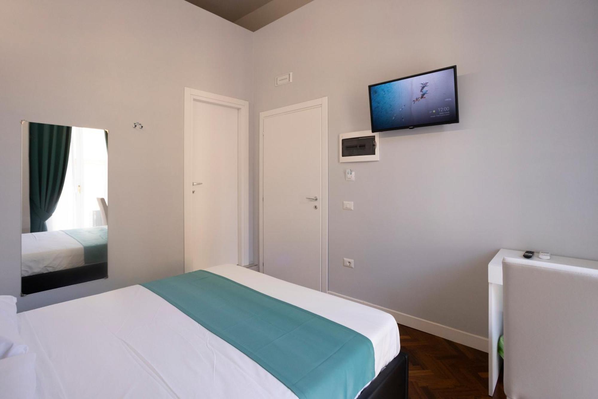 La Chambre Duomo Neapol Zewnętrze zdjęcie