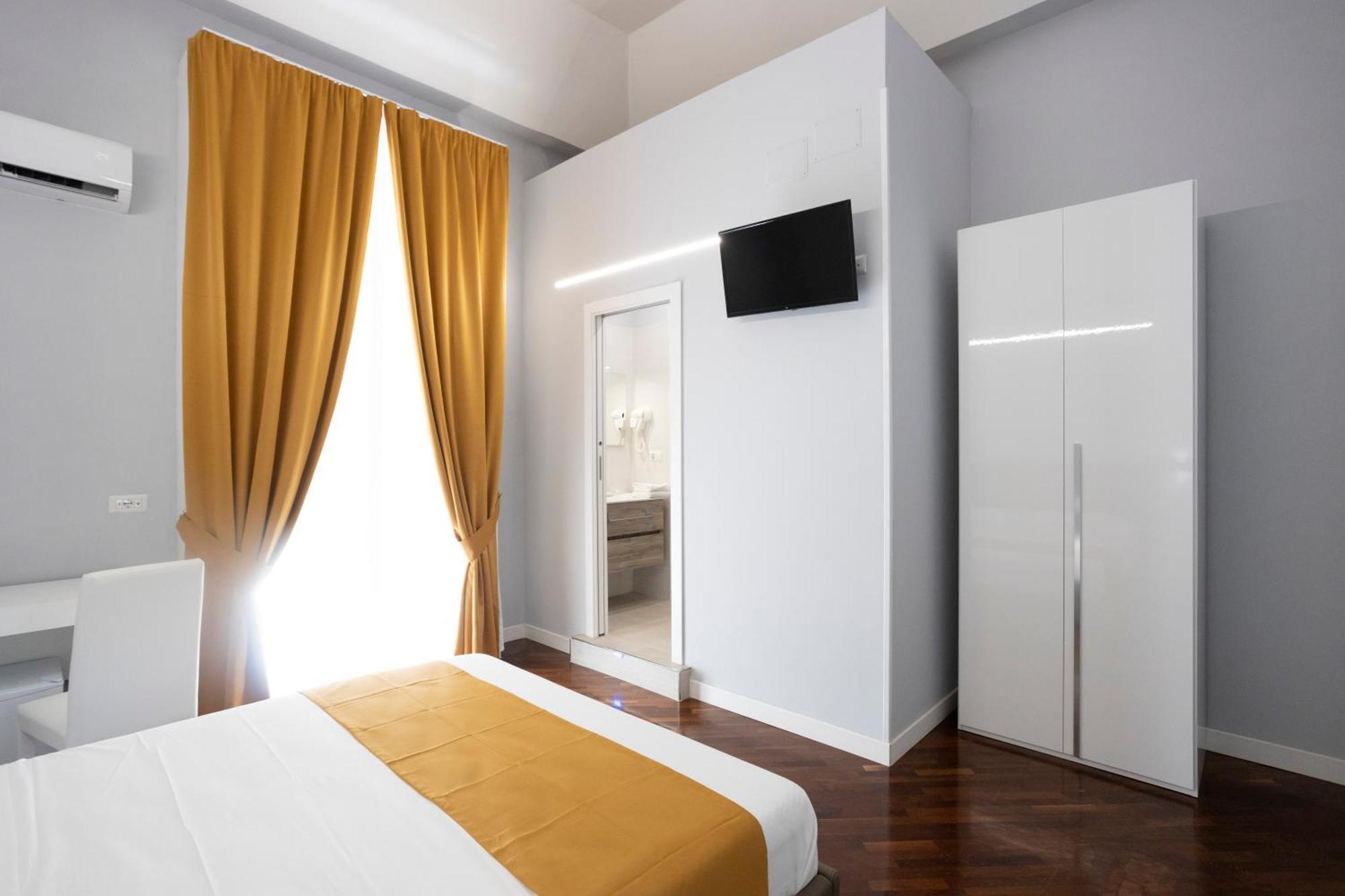La Chambre Duomo Neapol Zewnętrze zdjęcie