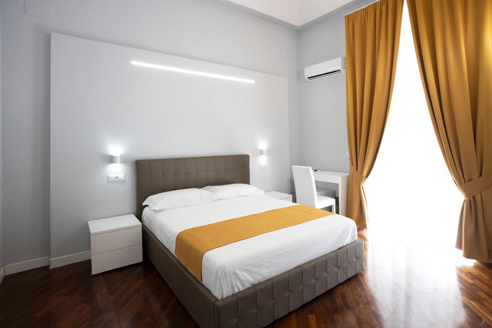 La Chambre Duomo Neapol Zewnętrze zdjęcie